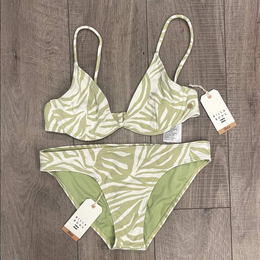 Billabong Light Green and White Leaf Print Underwire Bikini Size XL 14